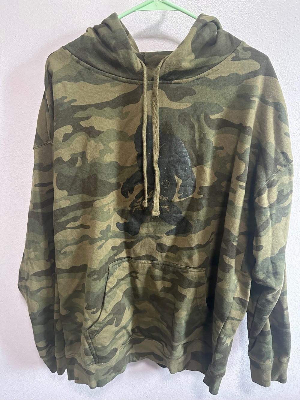 Men's Camo Crewneck Hooded Sweatshirt with Bigfoot - Olive/Army